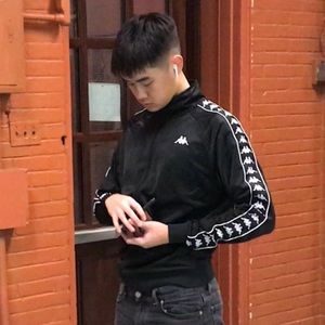 Meet your Posher, Ling